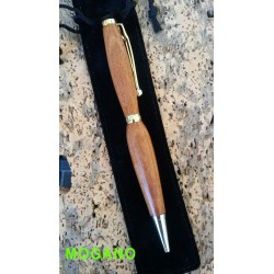 Penna artigianale in legno di mogano, ricaricabile.