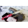 Pattadese lama 10,5 cm, manico in kirinite rosso venato con anima in acciaio