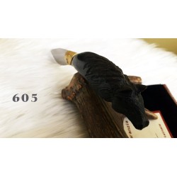 Coltello artistico scultura cavallo, lama larga 9 cm, manico corno di bufalo