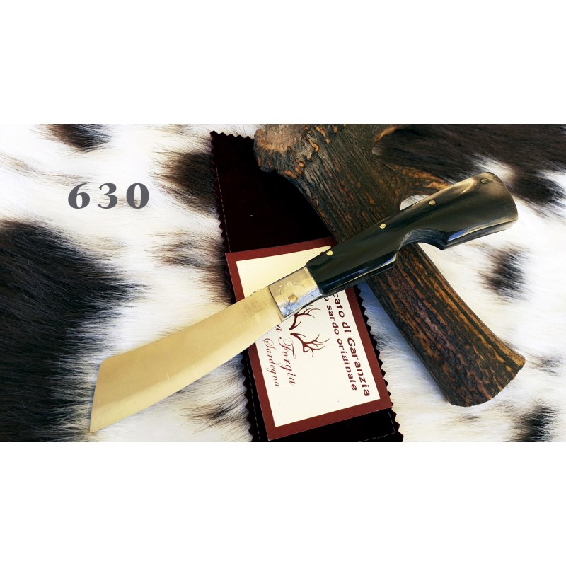 Mozzetta taglia sigari lama 9,5 cm, manico corno di bufalo con anima in acciaio