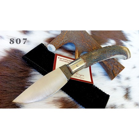 Coltello sardo lama larga, lama 11,5 cm, manico in corno di cervo con fondello in montone